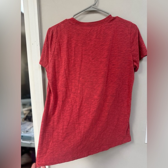 🔥Nike Red Short Sleeve Tee - Picture 5 of 6